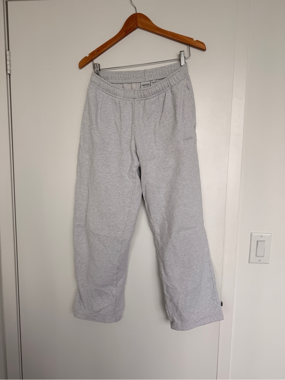 Aritzia Cozy Sweatfleece Mega Straight Sweatpant - Grey